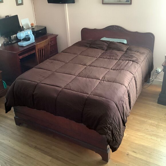 EUC Blue Ridge Home Fashions - Brown F/Q Lightweight Down-Alternative Comforter - Picture 1 of 4